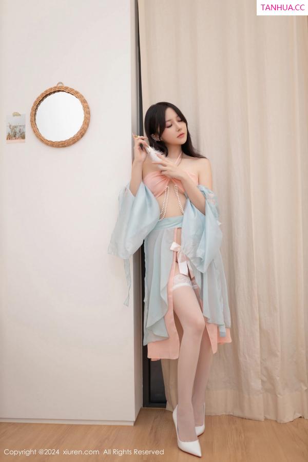 鱼子酱fish  [XiuRen]高清写真图 2024.08.30 No.9093 鱼子酱Fish 丝袜美腿第8张图片